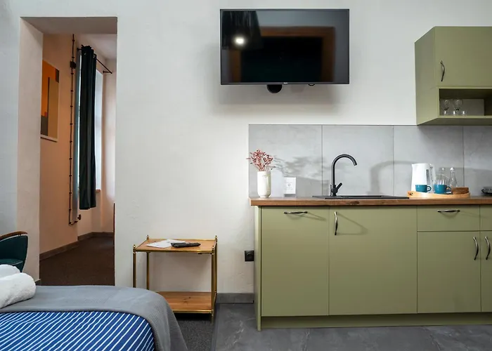 5 Porte מלון דירות 3*